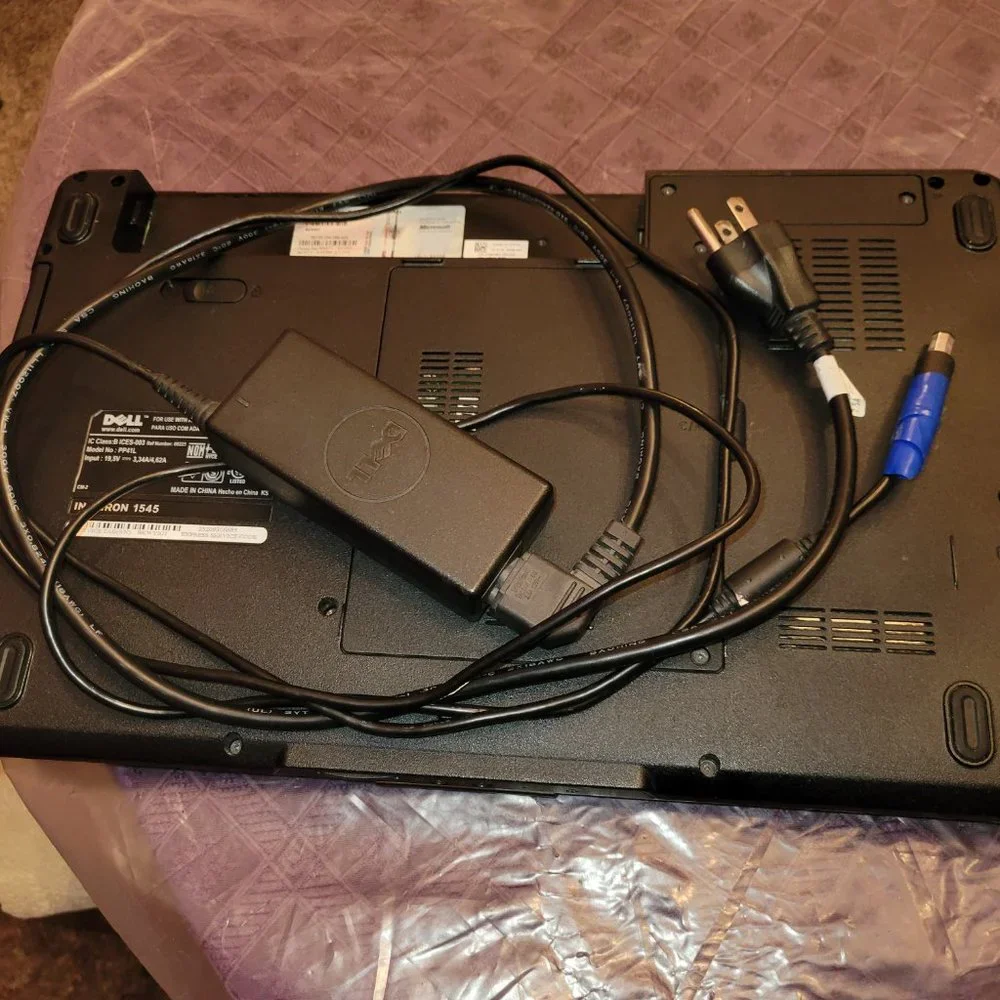 Dell Inspiron 1545 Laptop